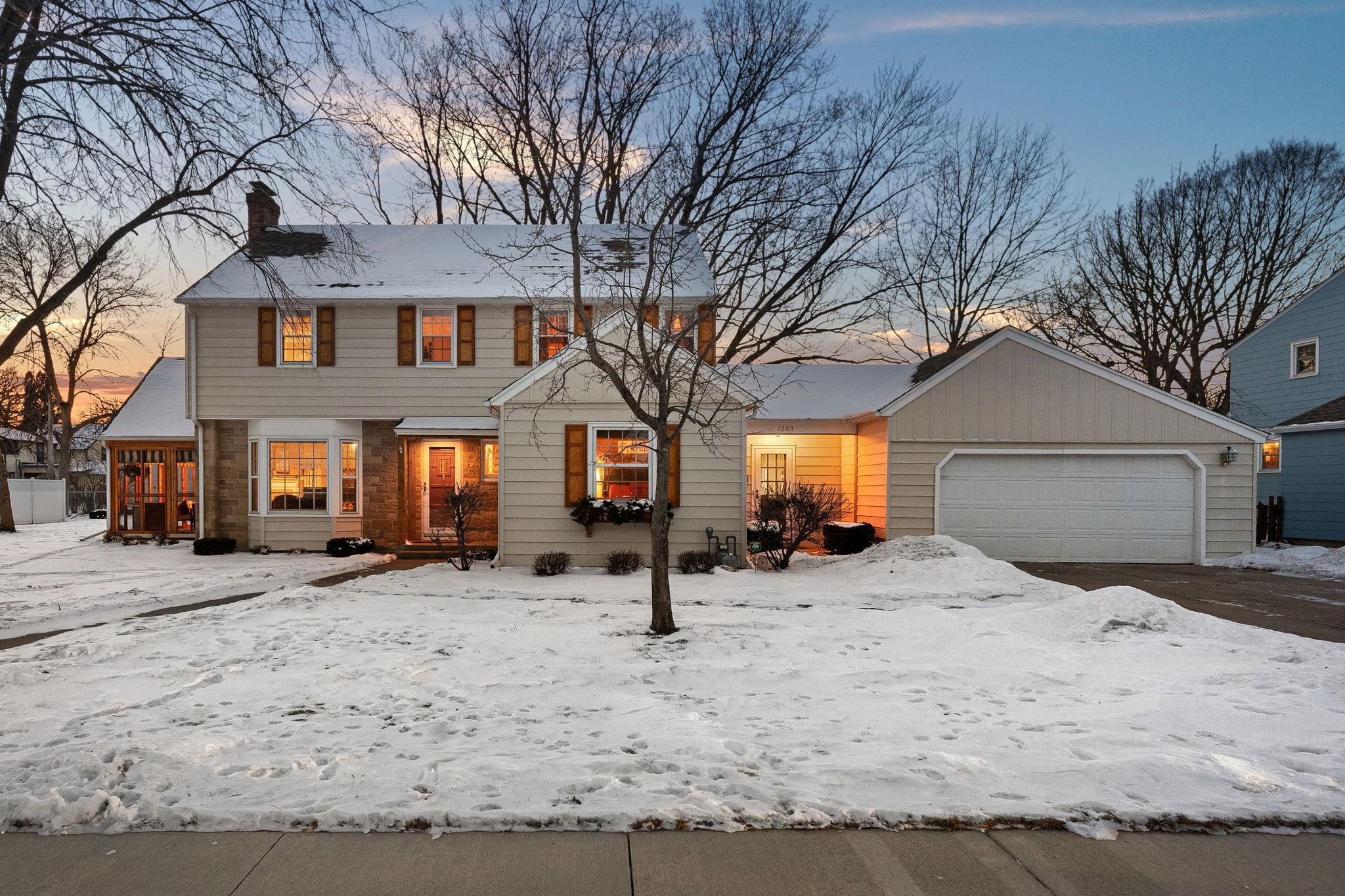 1203 9th Street Northwest Austin, MN 55912 - Photo 3 of 8