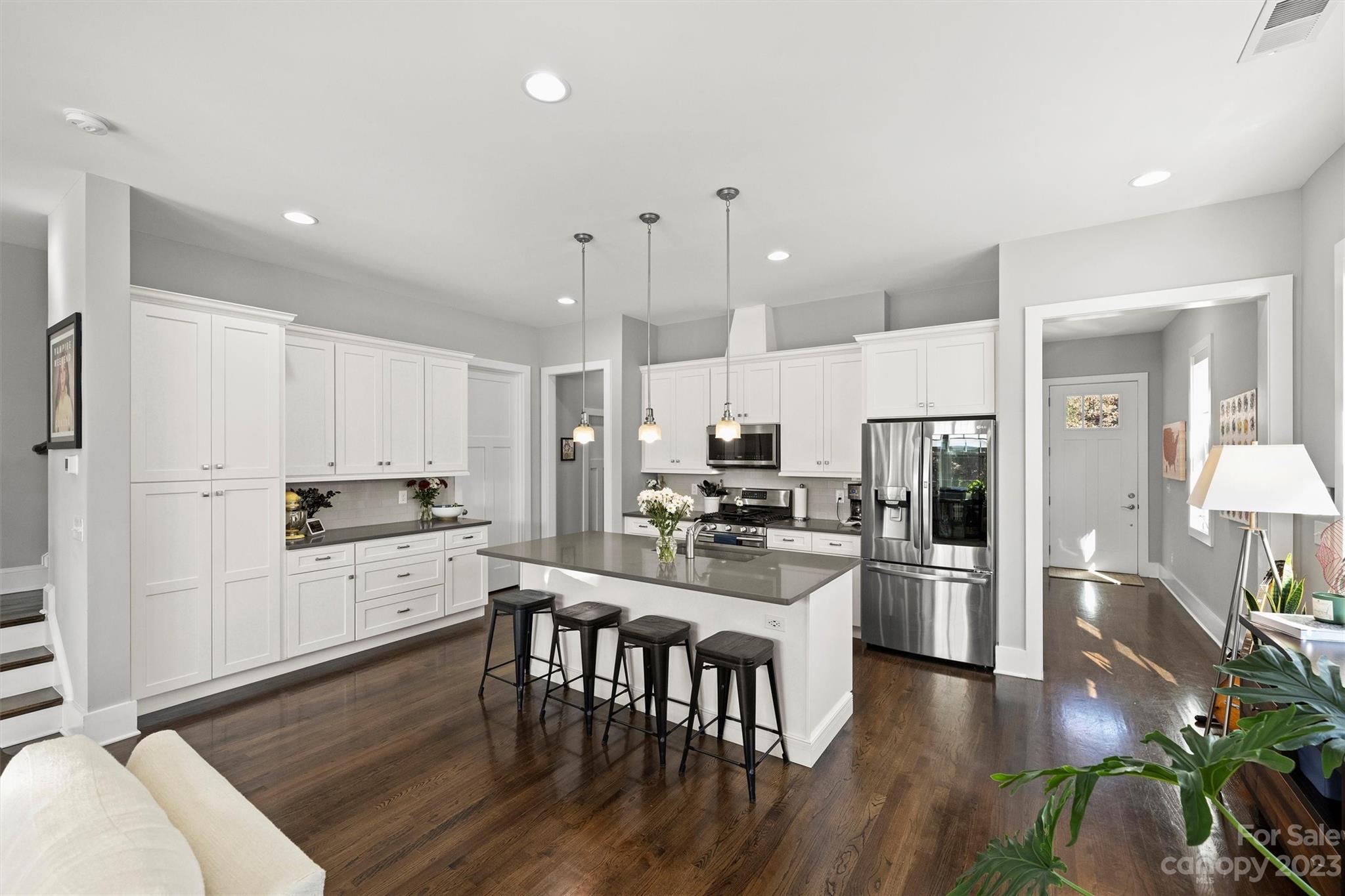 5236 Valley Stream Road Charlotte, NC 28209 - Photo 3 of 45 Gallery Image 3