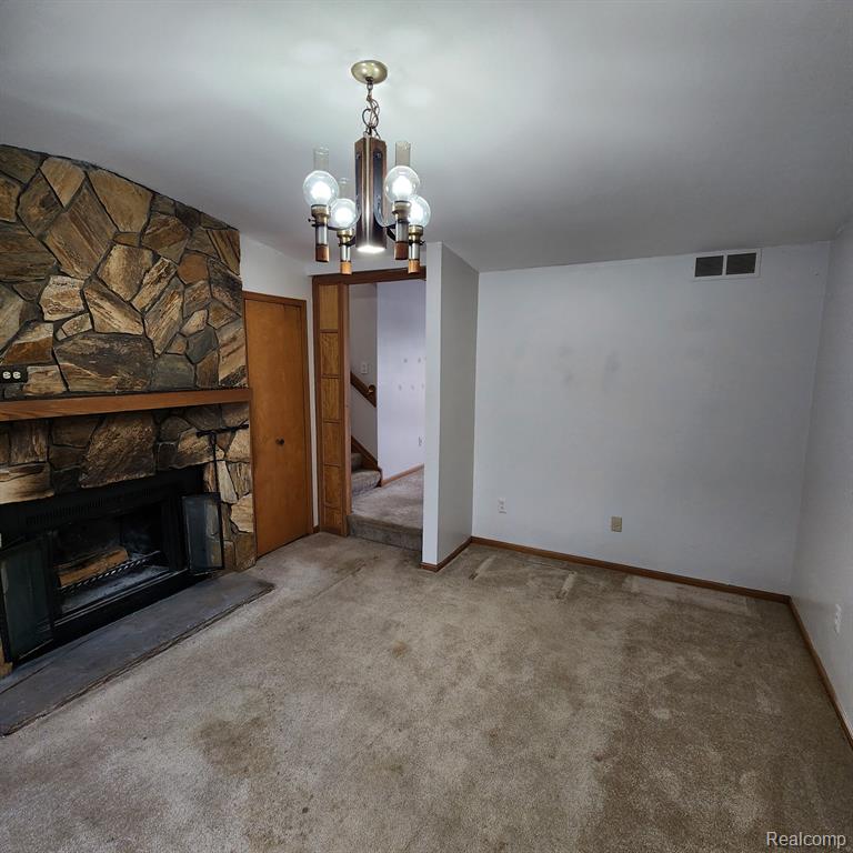 28705 Inkster Road Farmington Hills, MI 48334 - Photo 8 of 24