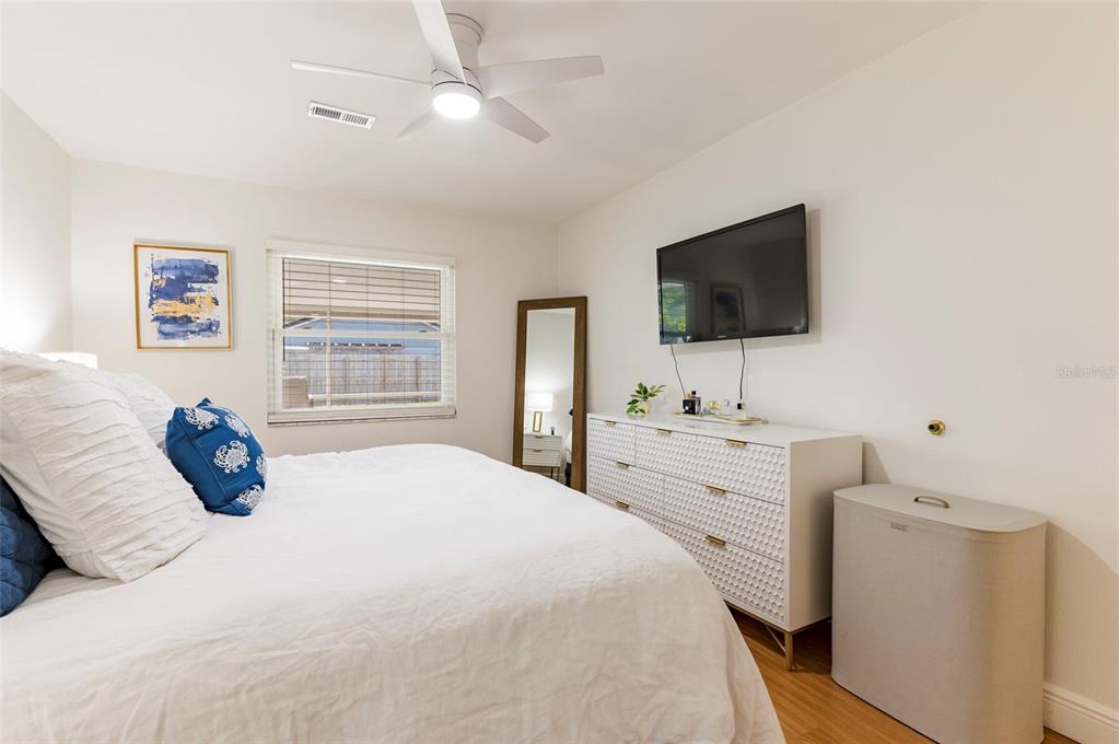8194 124th Terrace Largo, FL 33773 - Photo 14 of 38