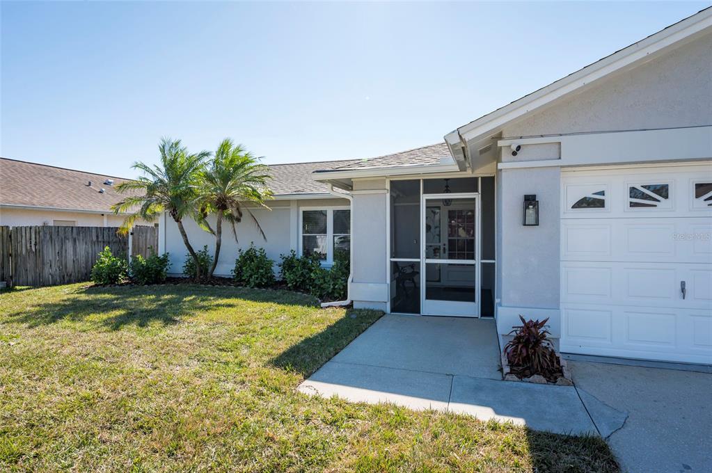 8194 124th Terrace Largo, FL 33773 - Photo 4 of 38