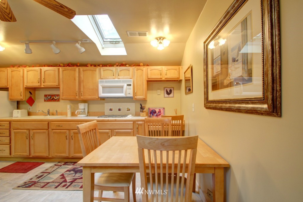 7559 F F & S Grade Road Sedro-Woolley, WA 98284 - Photo 18 of 25 Gallery Image 18