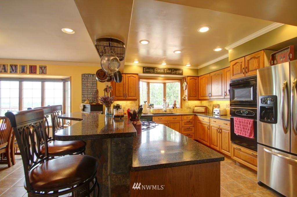 7559 F F & S Grade Road Sedro-Woolley, WA 98284 - Photo 3 of 25 Gallery Image 3
