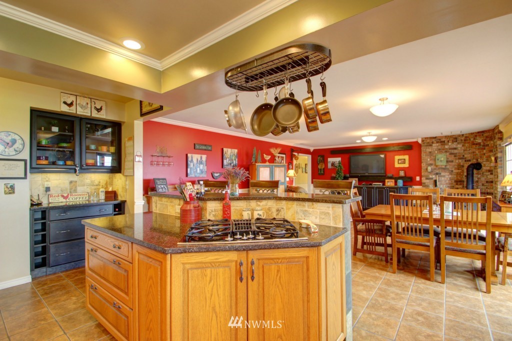 7559 F F & S Grade Road Sedro-Woolley, WA 98284 - Photo 5 of 25 Gallery Image 5