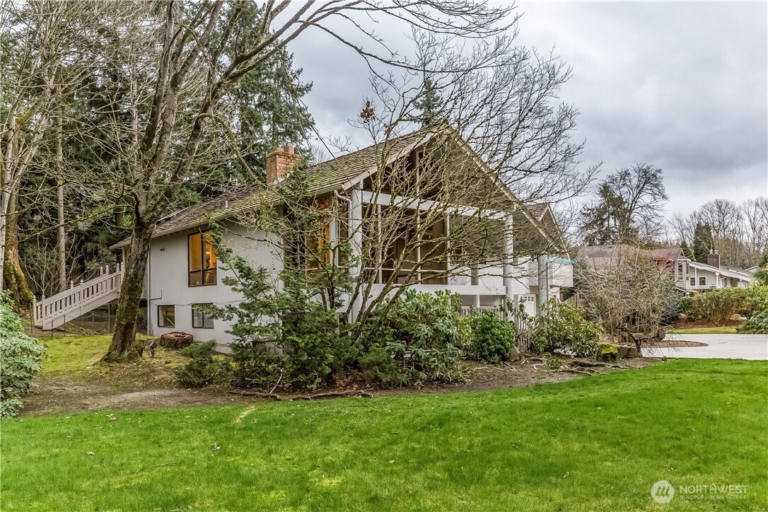 2 Cascade Key Bellevue, WA 98006 - Photo 21 of 24 a view of a house with a yard
