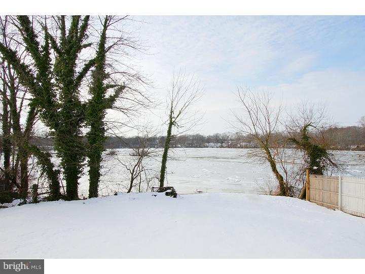 114 River Rd Drive Thorofare, NJ 08086 - Photo 3 of 12 View