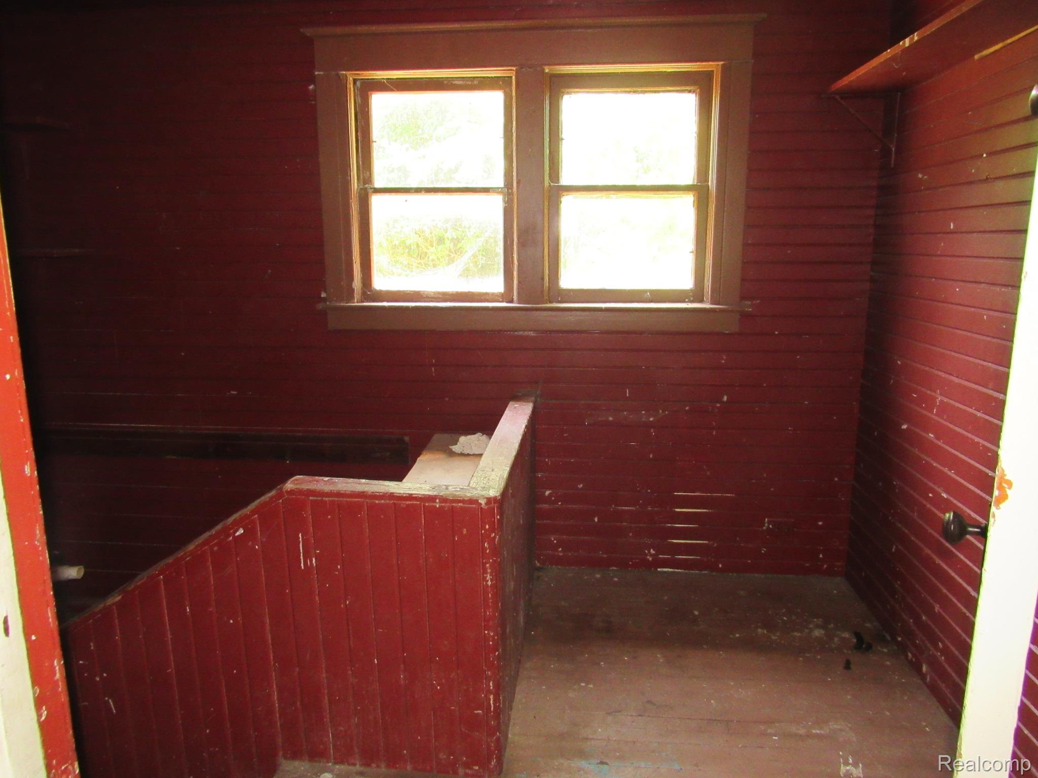 695 Cass Avenue Road Bay City, MI 48708 - Photo 28 of 52 IMG_4053.JPG