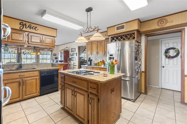 $789,900 | 412 Pipeline Road, Sulphur Springs, TX 75482