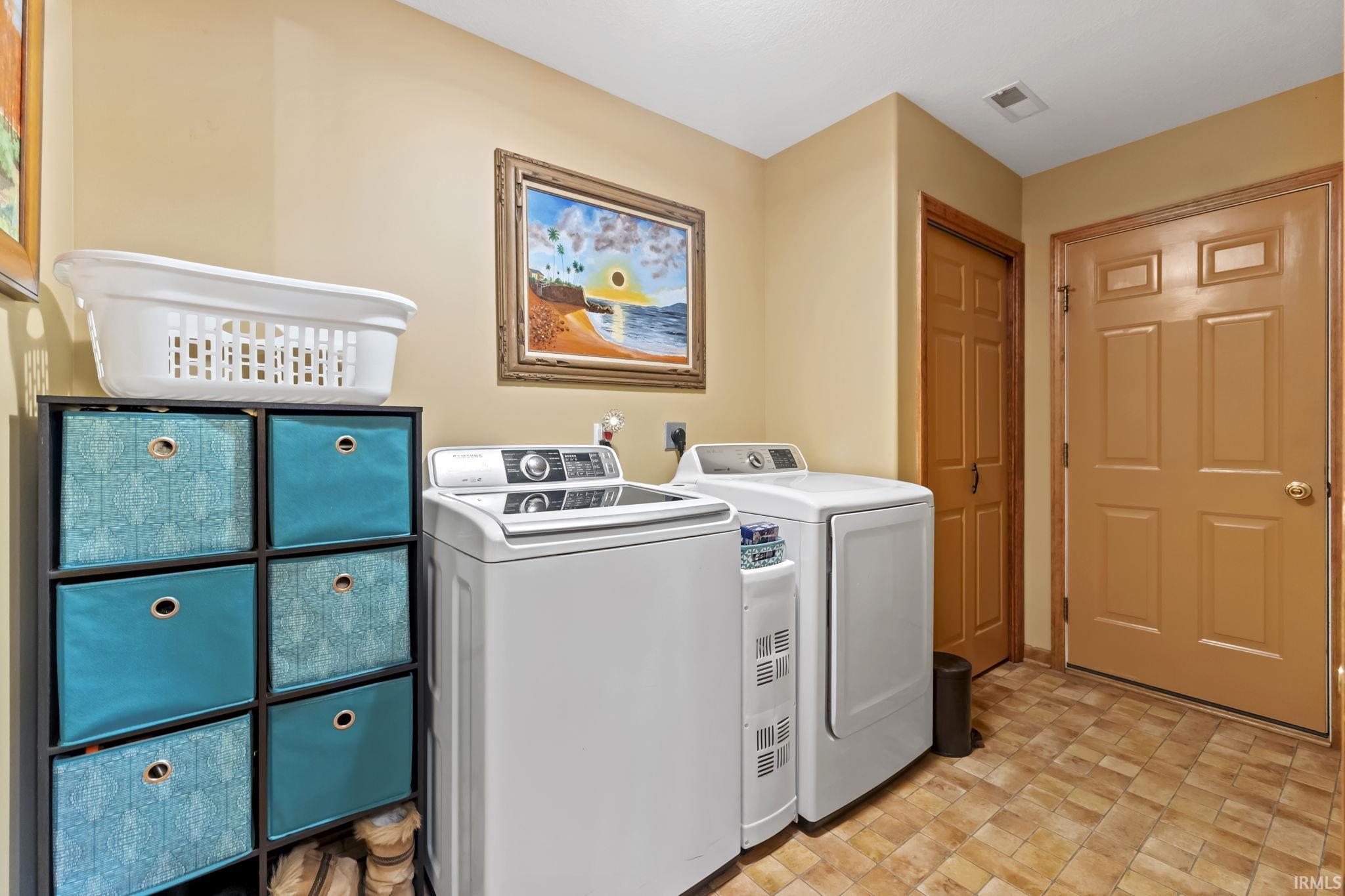 8226 Hosler Road Leo, IN 46765 - Photo 14 of 36 Gallery Image 14
