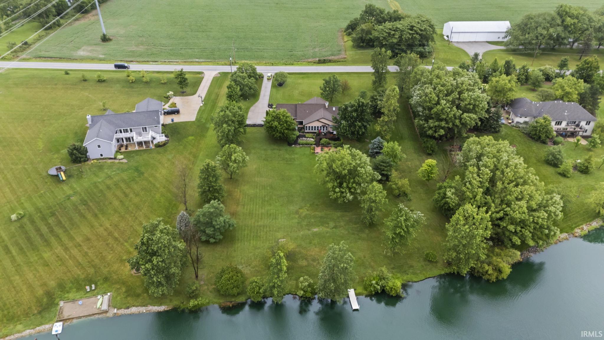 8226 Hosler Road Leo, IN 46765 - Photo 4 of 36 Gallery Image 4