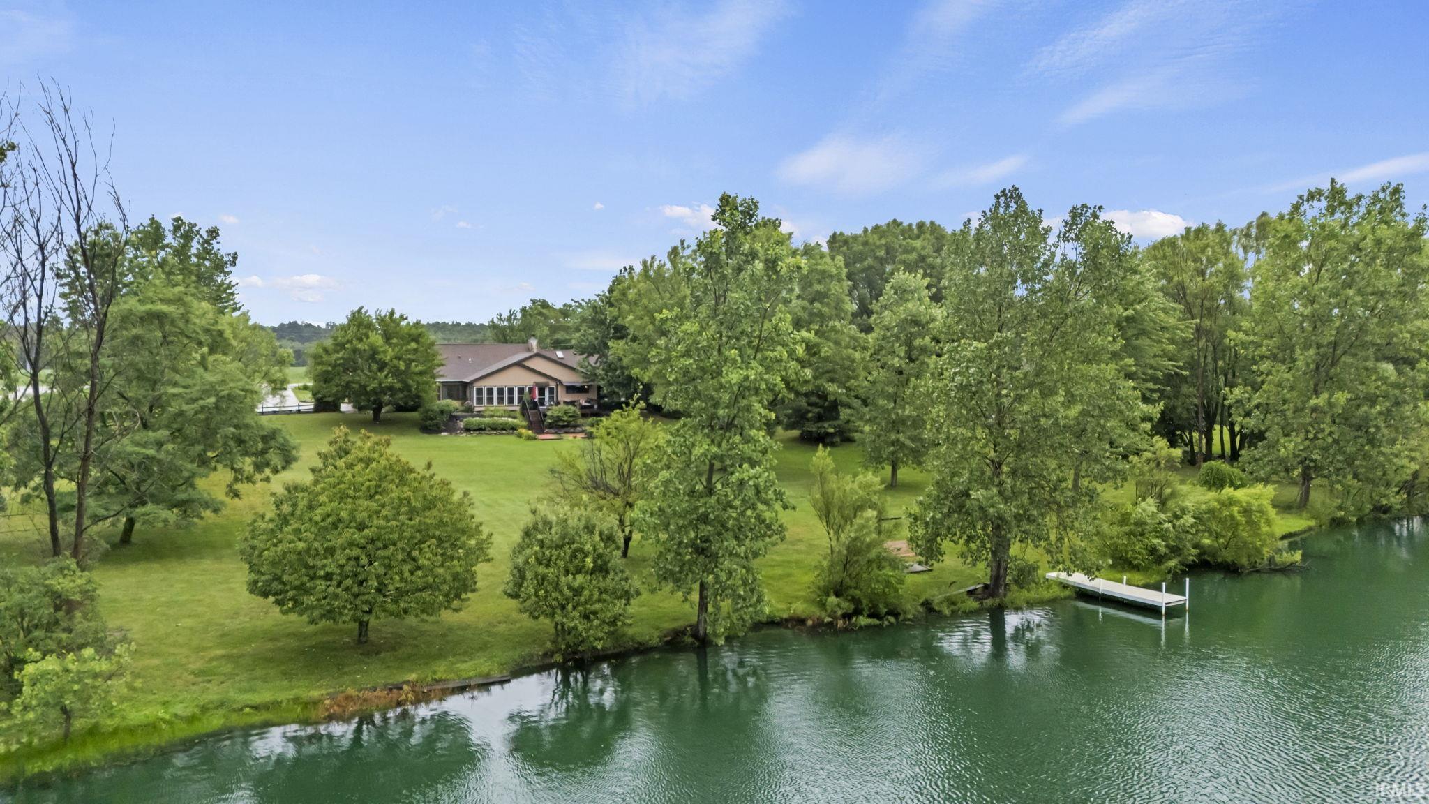 8226 Hosler Road Leo, IN 46765 - Photo 5 of 36 Gallery Image 5