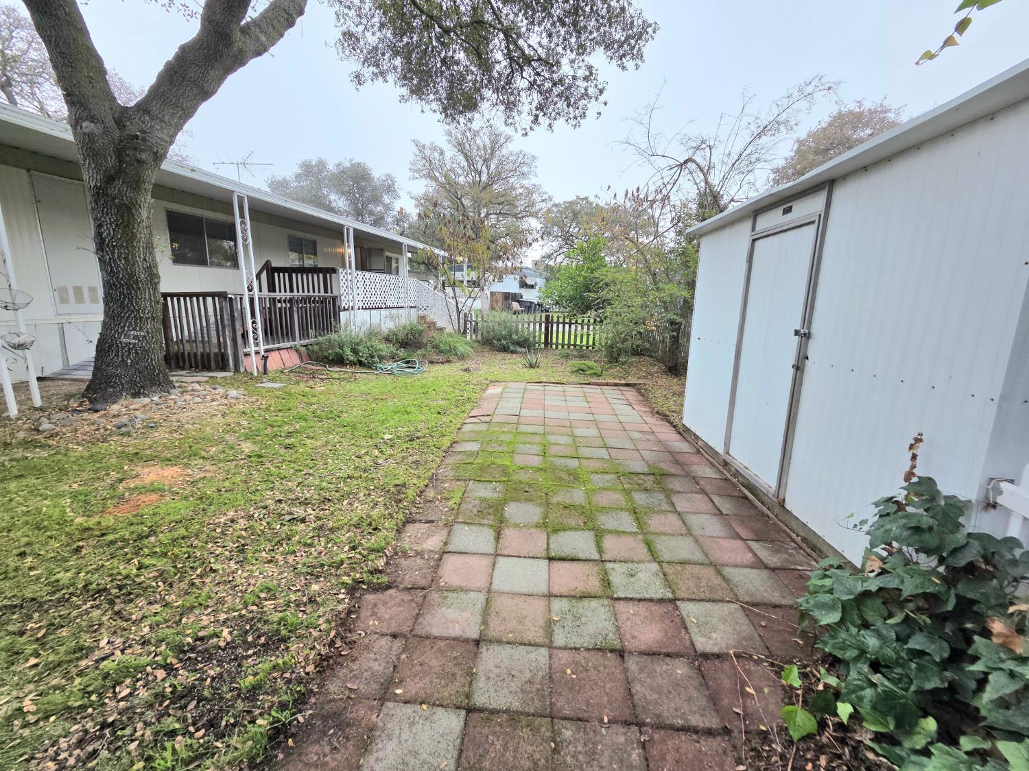 5200 Cavitt Stallman Road, Unit 18 Granite Bay, CA 95746 - Photo 20 of 20 a view of a backyard with garden