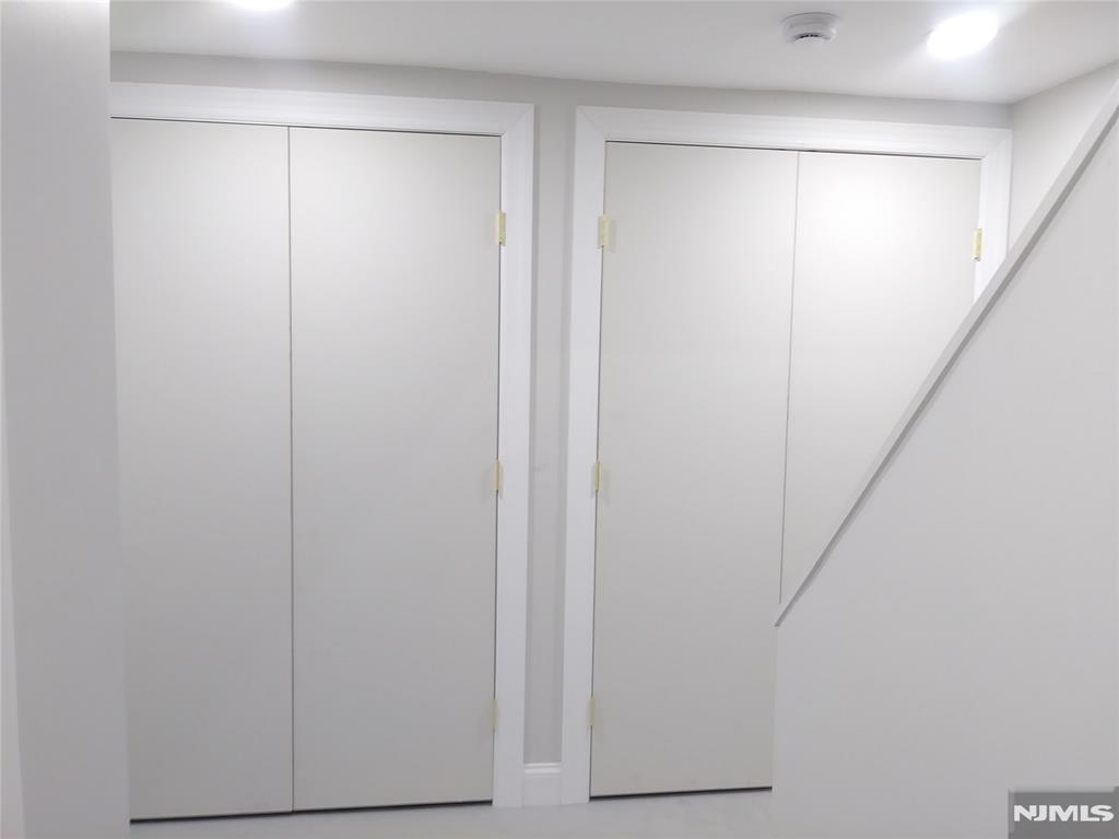 75 Colgate Avenue, Unit 1 Paramus, NJ 07652 - Photo 20 of 25