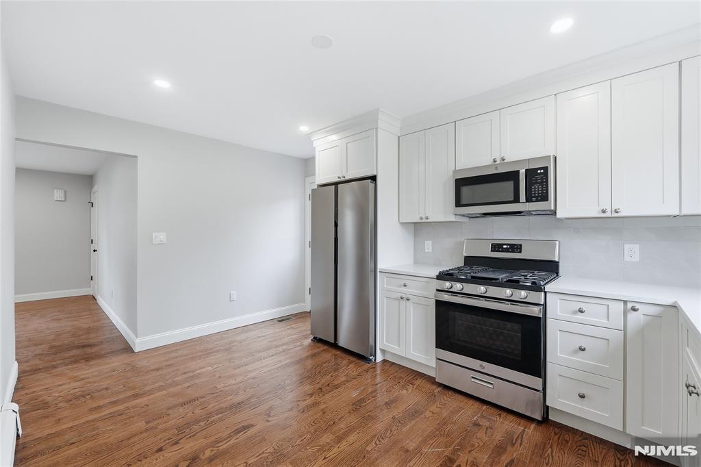 75 Colgate Avenue, Unit 1 Paramus, NJ 07652 - Photo 5 of 25