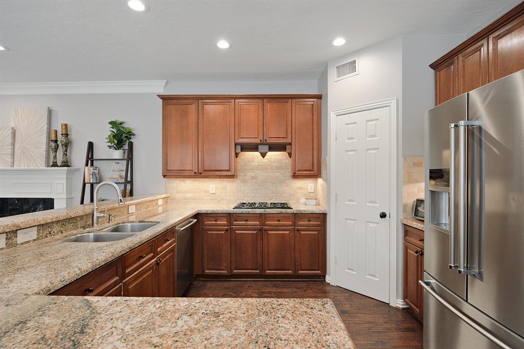 7507 Aberdon Road Dallas, TX 75252 - Photo 10 of 34