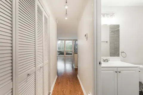 $315,000 | 2122 North Lincoln Avenue, Unit A1, Chicago, IL 60614