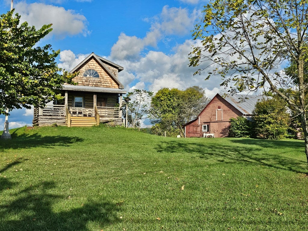 589 Fairview Road Galax, VA 24333 - Photo 67 of 68 Gallery Image 67
