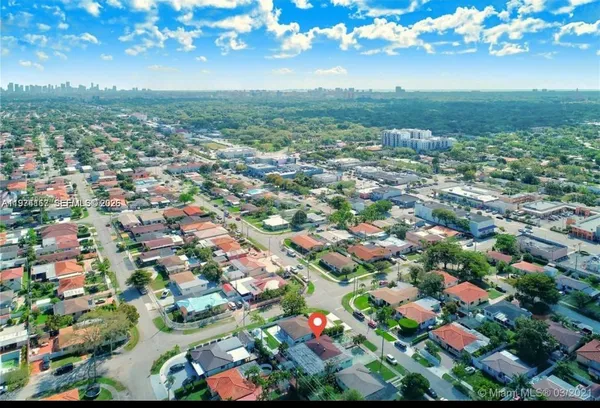 $2,300 | 5911 Southwest 6th Street, Unit 2, Miami, FL 33144
