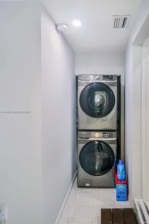 $2,300 | 5911 Southwest 6th Street, Unit 2, Miami, FL 33144