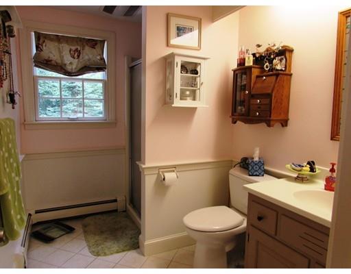 29 Willowdale Road Topsfield, MA 01983 - Photo 15 of 25 Gallery Image 15