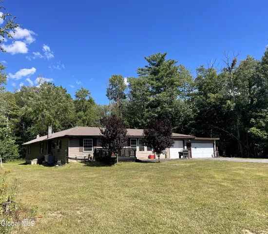 $197,500 | 3841 Highway 30, Amsterdam, NY 12010