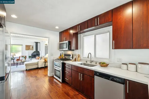 $729,000 | 4037 Rusting Avenue, Oakland, CA 94605