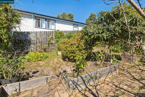$729,000 | 4037 Rusting Avenue, Oakland, CA 94605