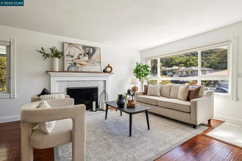 $729,000 | 4037 Rusting Avenue, Oakland, CA 94605