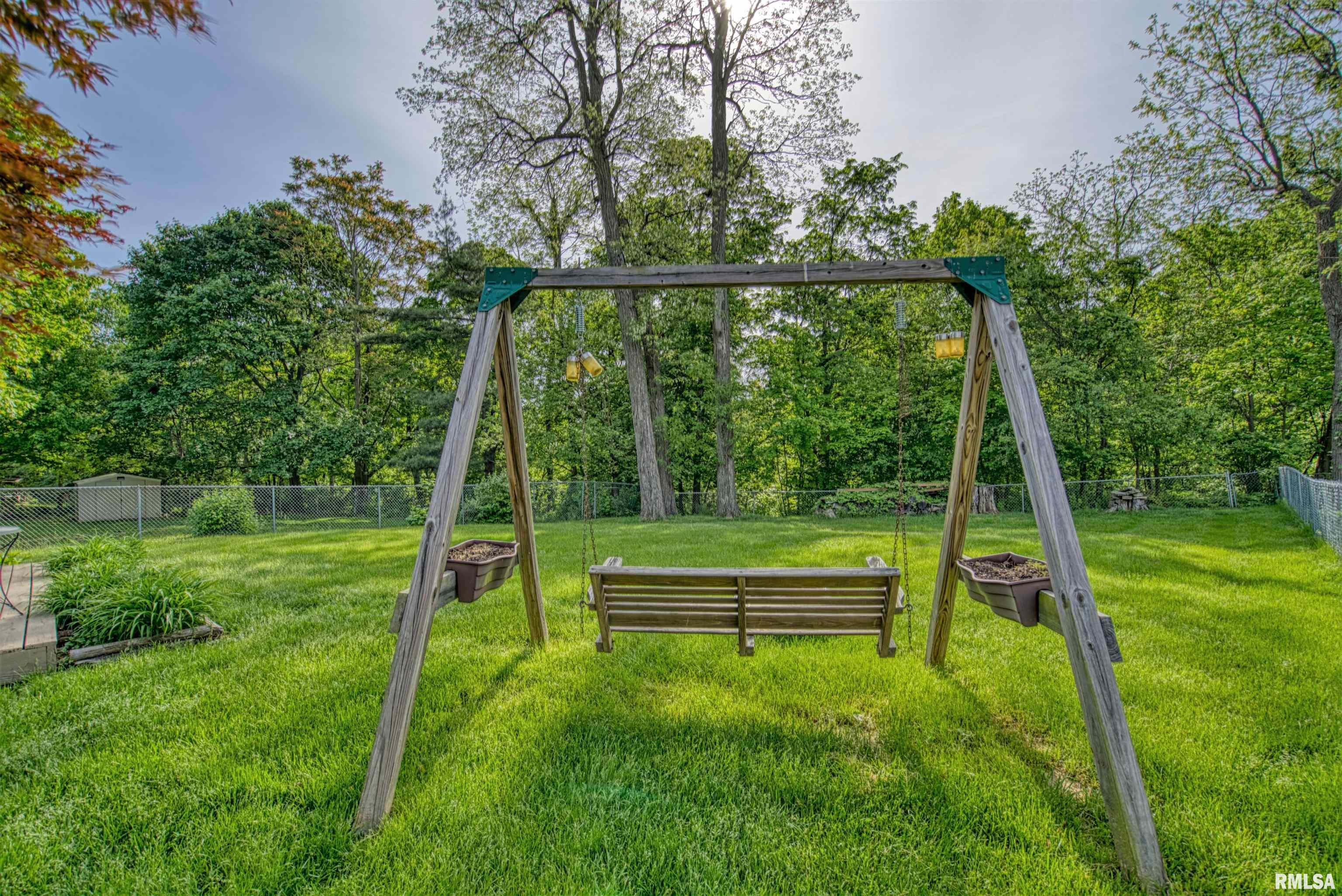 8716 North Picture Ridge Road Peoria, IL 61615 - Photo 15 of 18 Gallery Image 15