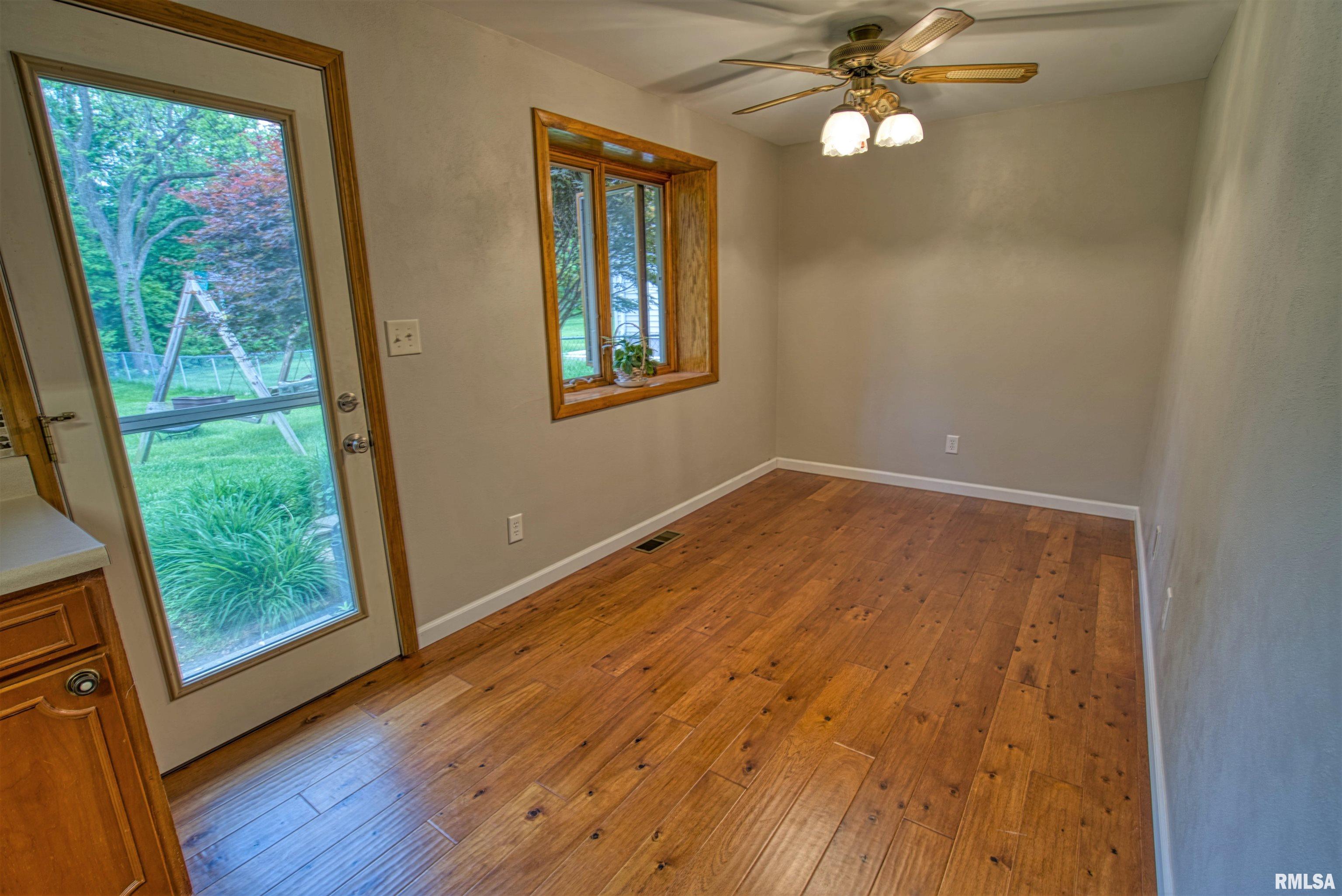 8716 North Picture Ridge Road Peoria, IL 61615 - Photo 9 of 18 Gallery Image 9