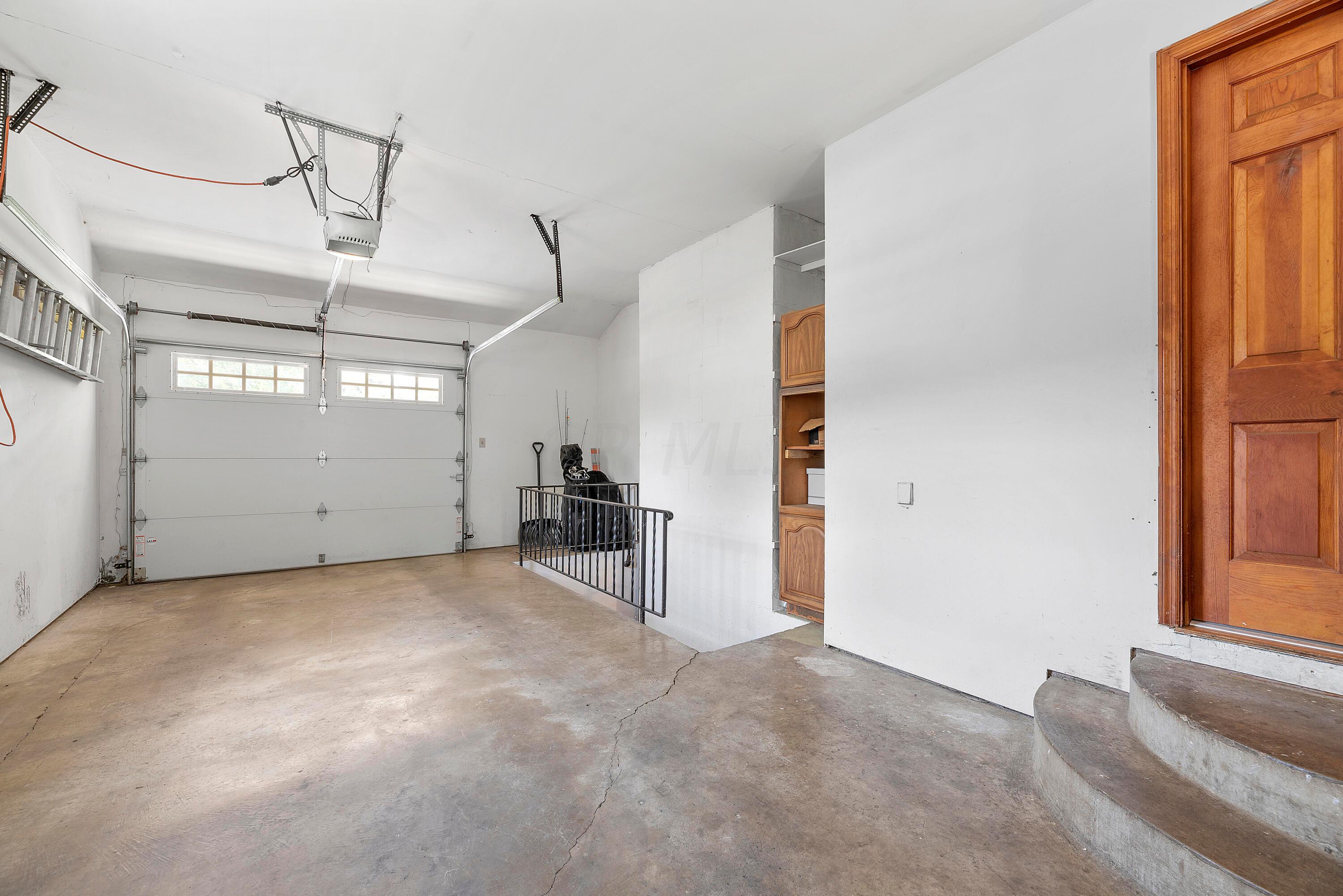 3160 Fishinger Road Columbus, OH 43221 - Photo 46 of 69 MAR_3533