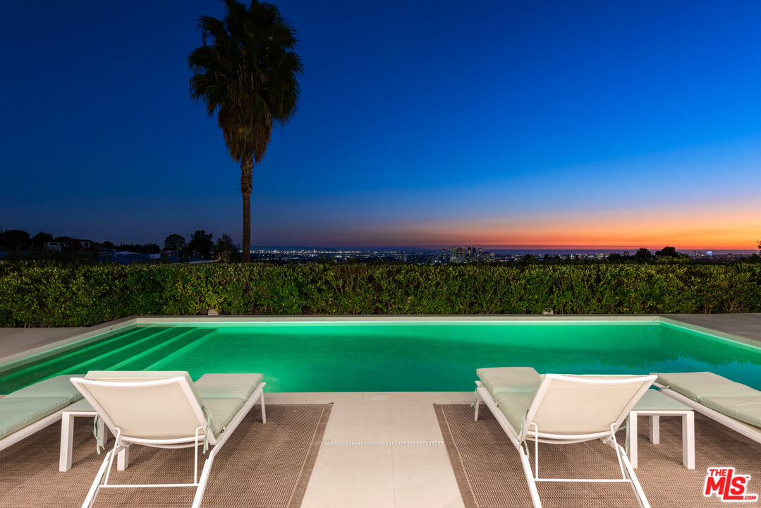 1115 Wallace Ridge Beverly Hills, CA 90210 - Photo 8 of 18