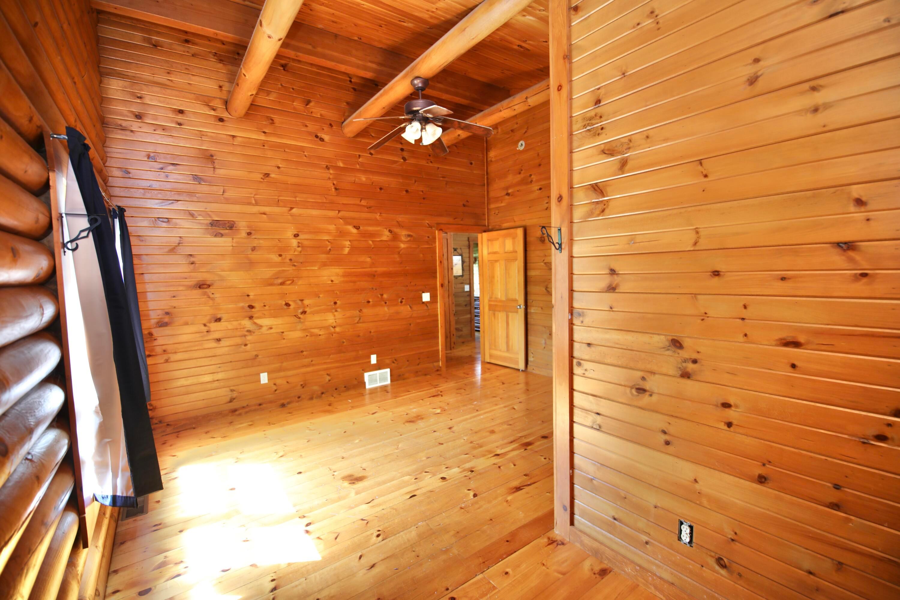 538 Armstrong Road Delaware, OH 43015 - Photo 32 of 109 2nd floor bedroom 1 bed nook