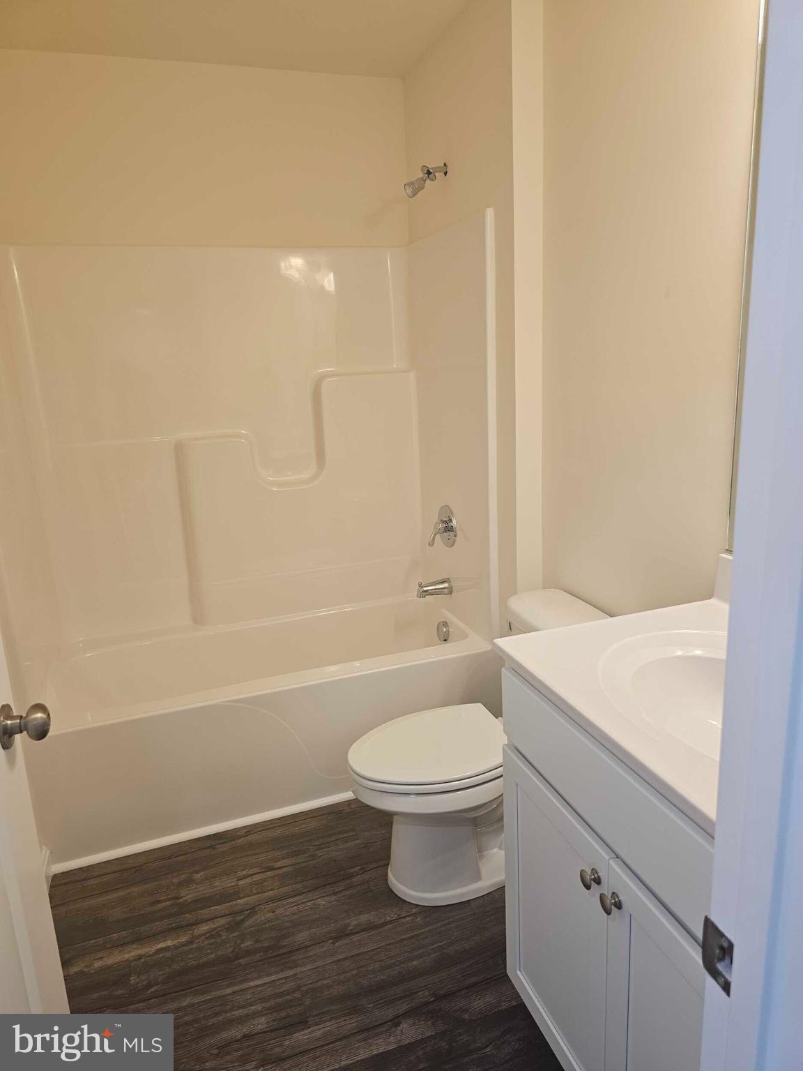 221 Rojan Road Dover, DE 19901 - Photo 28 of 29 Hall bathroom