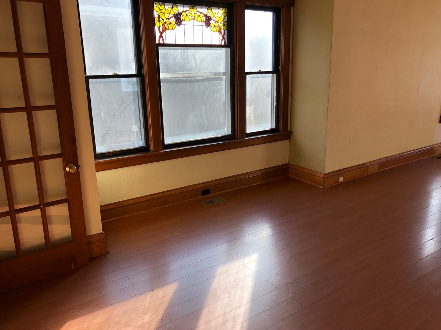 817 Black Road Joliet, IL 60435 - Photo 3 of 18