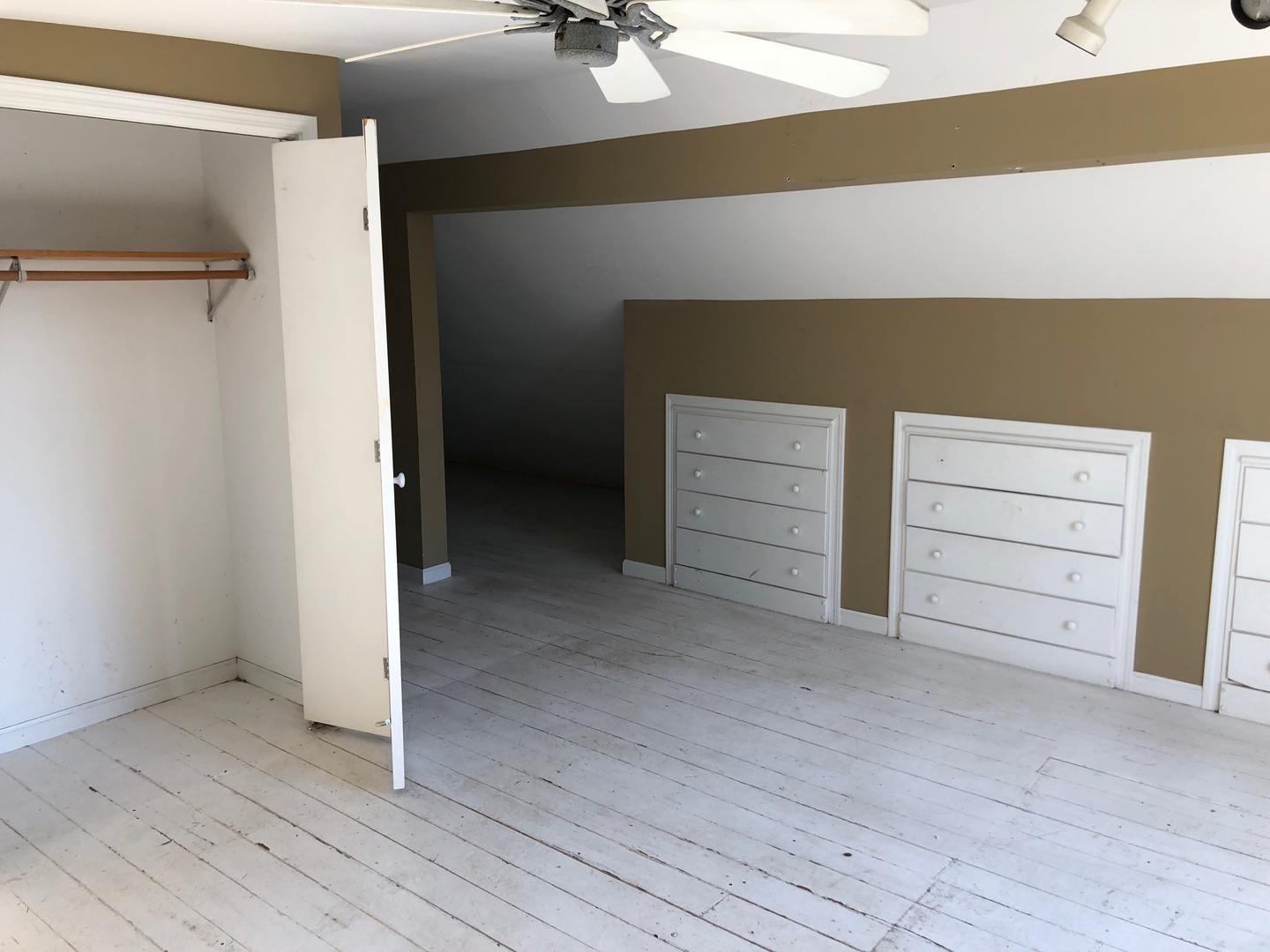817 Black Road Joliet, IL 60435 - Photo 10 of 18