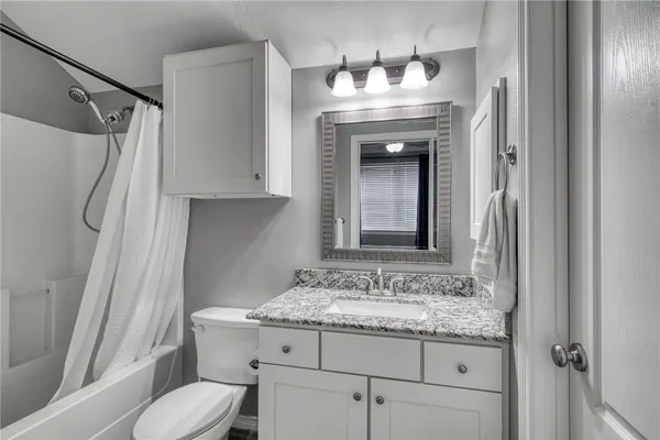 $344,500 | 301 Southwest Parkway, Unit 303, College Station, TX 77840