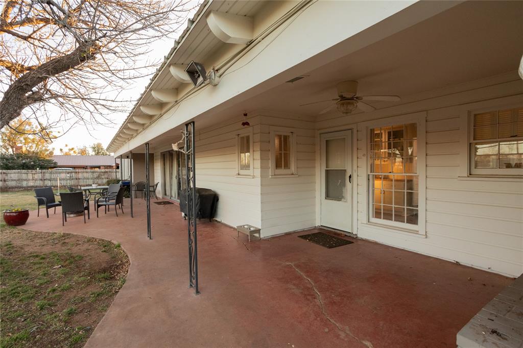 909 Cherry Street Baird, TX 79504 - Photo 31 of 32 a view of a building with windows