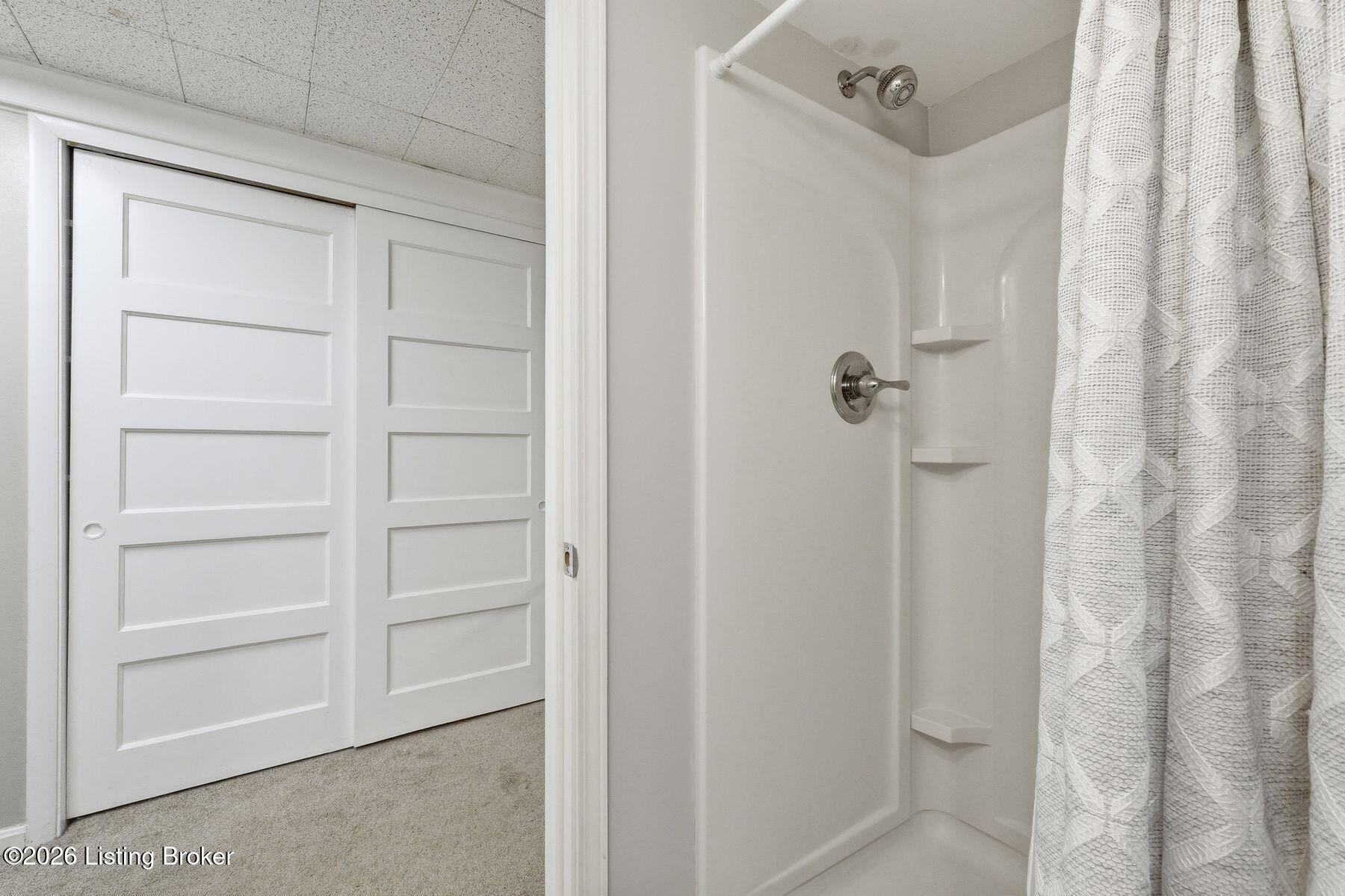 325 Brunswick Road Louisville, KY 40207 - Photo 27 of 44 photo_online_027