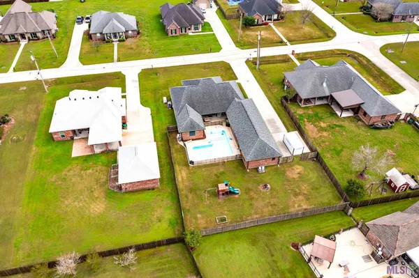 $499,000 | 308 Meadow View Court, Thibodaux, LA 70301