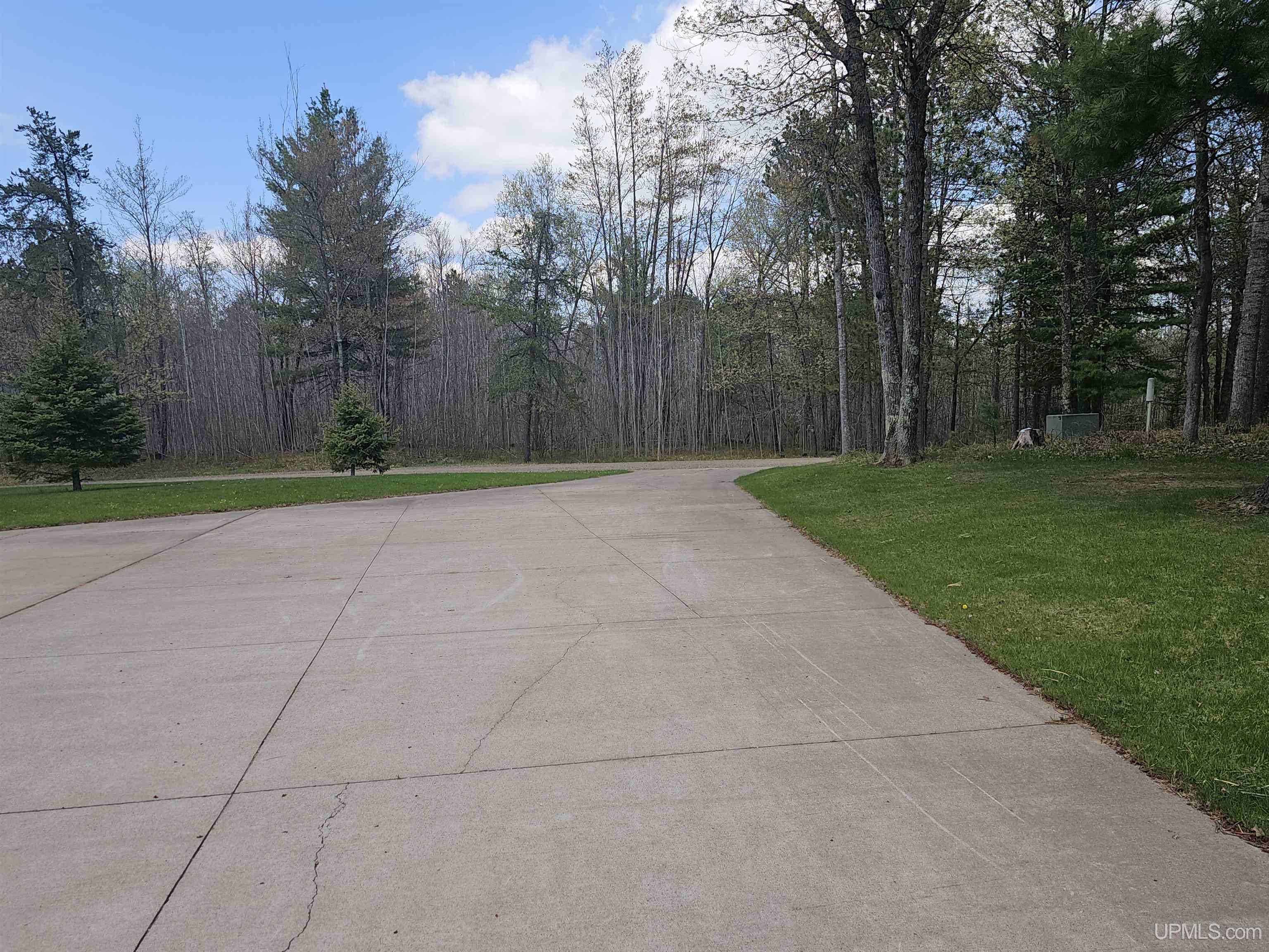 2051 Town Rd M Florence, WI 54121 - Photo 27 of 74