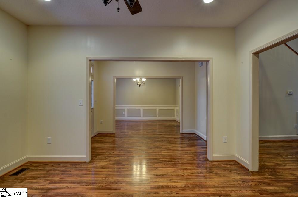 255 Edgewater Road Inman, SC 29349 - Photo 5 of 31