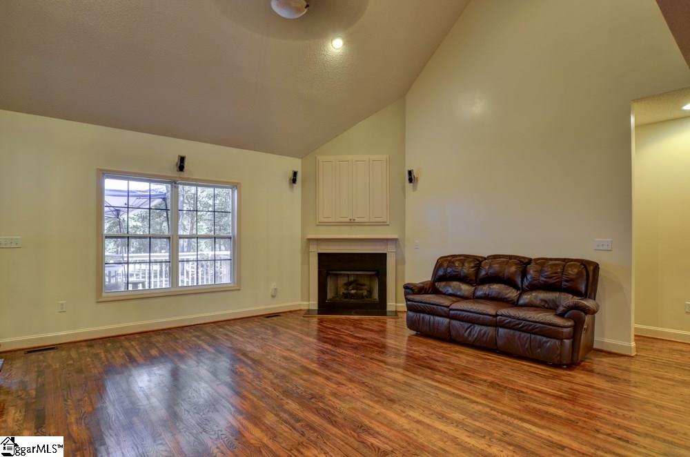 255 Edgewater Road Inman, SC 29349 - Photo 8 of 31