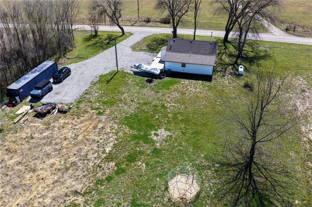 690 Northeast County Rd Road Archie, MO 64725 - Photo 31 of 35