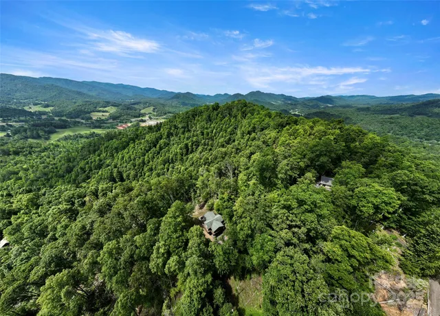 $522,500 | 619 Leisure Lane, Burnsville, NC 28714