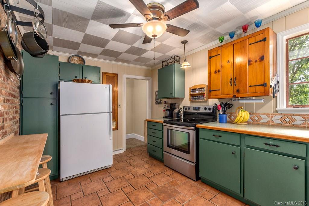 217 School Road Asheville, NC 28806 - Photo 9 of 24 Gallery Image 9