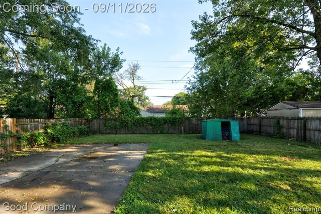 7239 Stephens Road Center Line, MI 48015 - Photo 19 of 26 Gallery Image 19