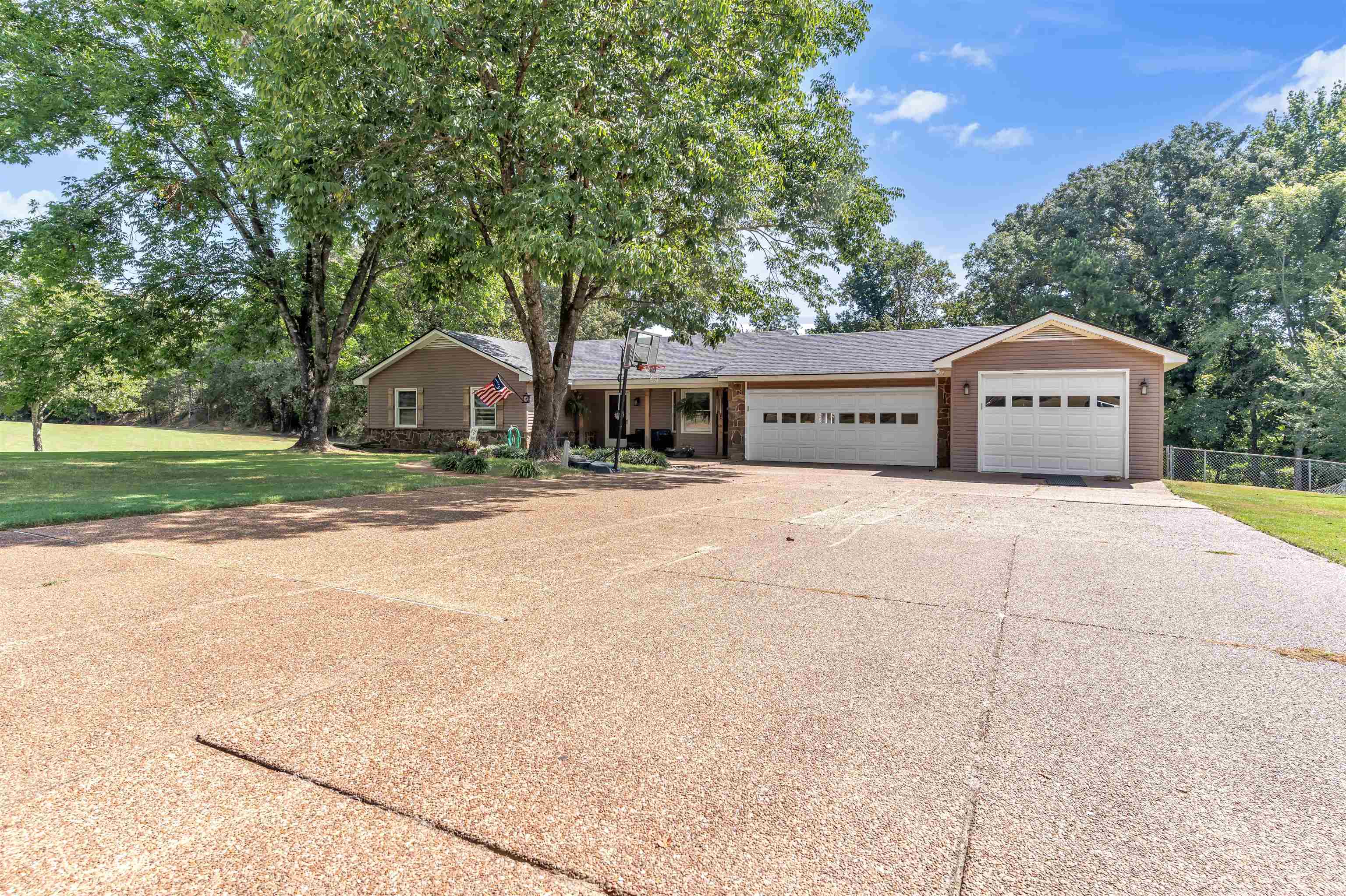 285 Woodbridge Road Somerville, TN 38068 - Photo 3 of 24 Gallery Image 3
