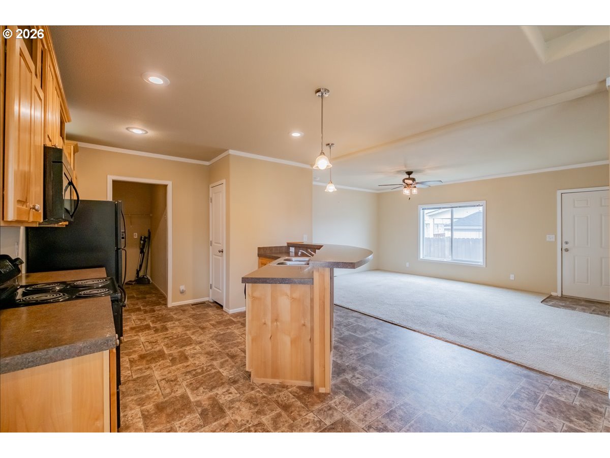 200 Market Street Lebanon, OR 97355 - Photo 11 of 39