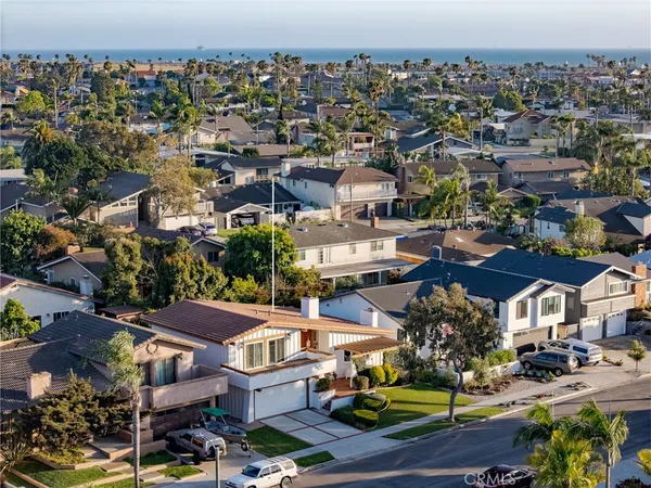 $2,195,000 | 4192 Branford Drive, Huntington Beach, CA 92649